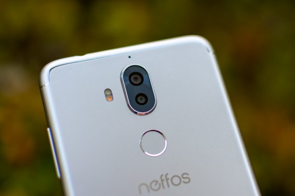 Народный фаблет: обзор Neffos X9