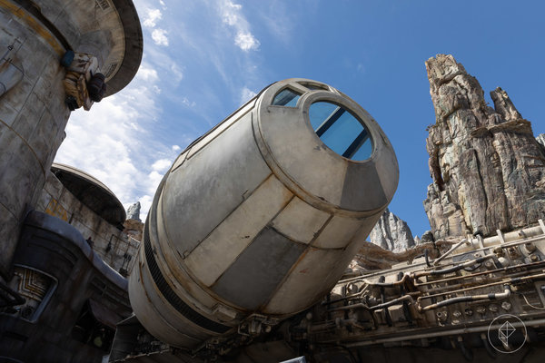 В калифорнийском Диснейленде открылась тематическая зона Star Wars Land