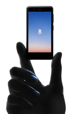 Не iPhone SE, но близко: японцы выпустили смартфон с экраном 3,6 дюйма