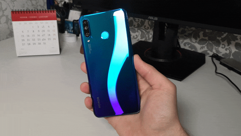 Обзор HONOR 20 Lite: комфорт на каждый день
