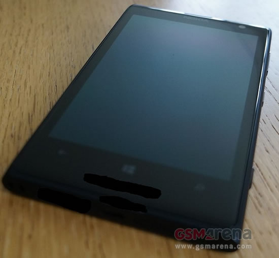Больше фоток Nokia Lumia EOS
