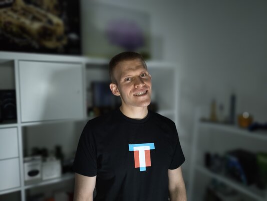 Прозрачный смартфон с 900 светодиодами в реальной жизни. Тестирую Nothing Phone (1) — Камера. 16