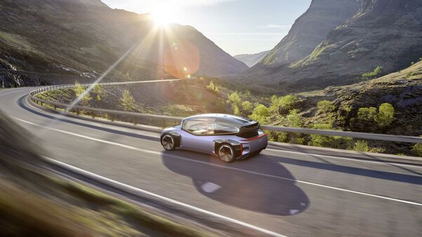 Volkswagen представил Gen.Travel — пассажирский беспилотный шаттл из будущего
