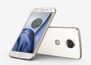 Компания Lenovo представила смартфоны семейства Moto Z со сменными модулями Moto Mods