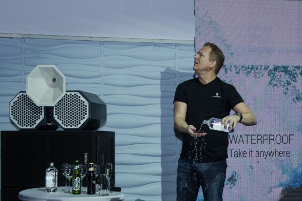 Премиальный смартфон Lumigon T3 выходит на российский рынок