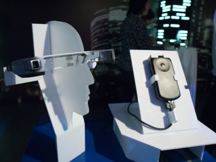 Epson показала новые видеоочки Moverio BT-300 в деле