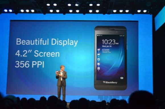 Компания BlackBerry представила смартфоны Q10 и Z10 на новой платформе