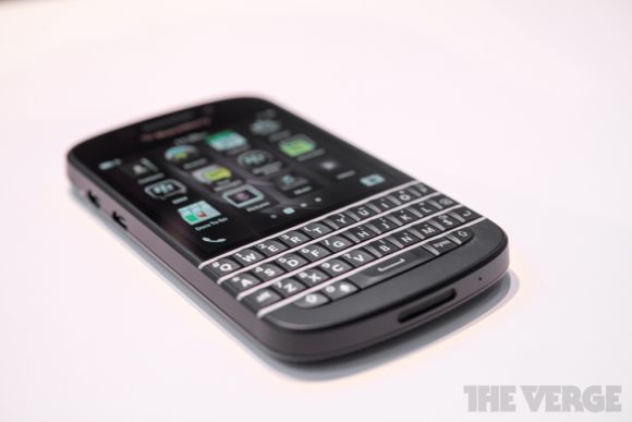 Компания BlackBerry представила смартфоны Q10 и Z10 на новой платформе