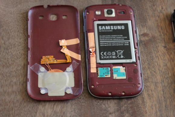 Оснащаем Samsung Galaxy S III беспроводной зарядкой всего за 10 минут
