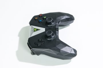 Nvidia Shield TV: облачный гейминг — новый уровень — Пульт управления и контроллер Shield. 8