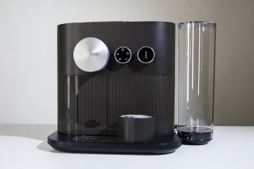Обзор кофемашины Nespresso Expert — Внешний вид. 2