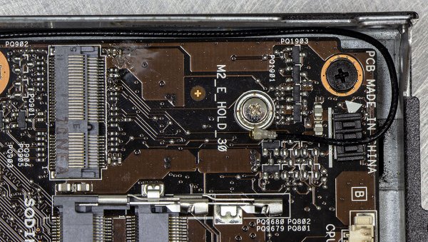 Повесь на монитор: ASUS Mini PC PB60 — PB60 в деталях. 24