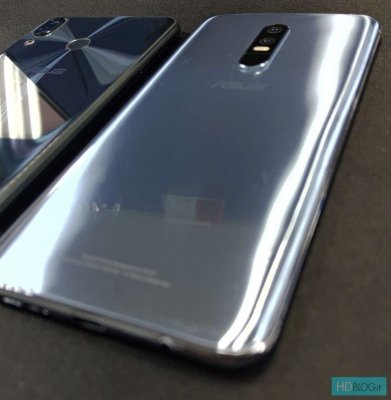 ASUS ZenFone 6 получит безрамочный дисплей с необычным вырезом