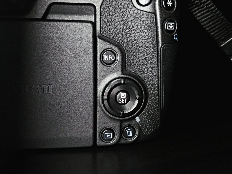 По Прибалтике с Canon EOS R. Полевое тестирование новой системы