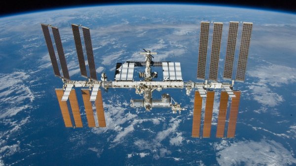 NASA хочет торговать полётами на МКС
