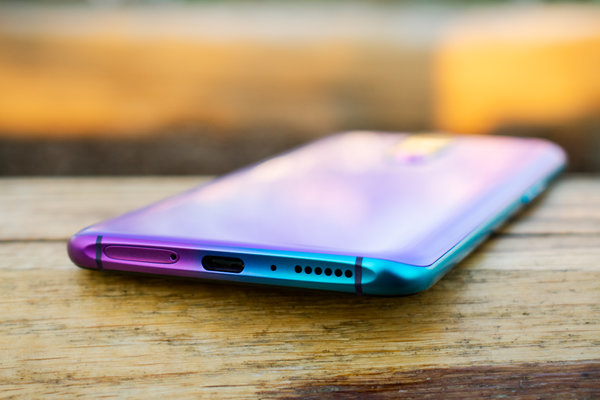 Мультимедиа OPPO RX17 Pro: примеряем на себя