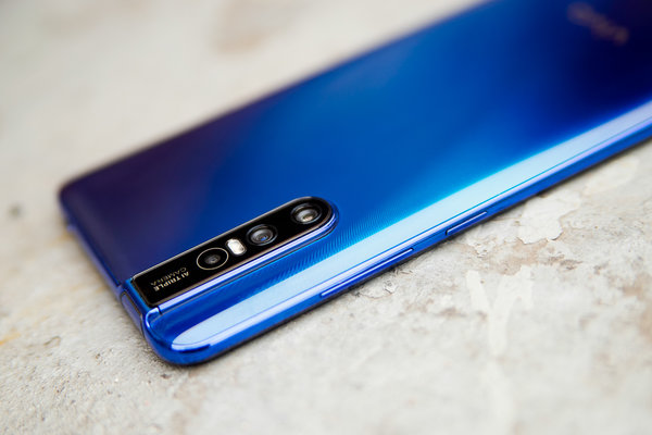 Обзор Vivo V15 Pro: цвет инноваций