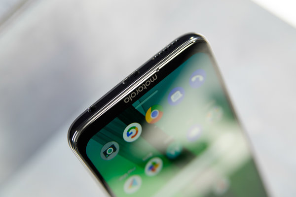 Первый взгляд на Moto G7: жесты, жесты и еще раз жесты