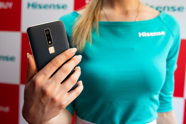 Hisense представил свои первые смартфоны в России