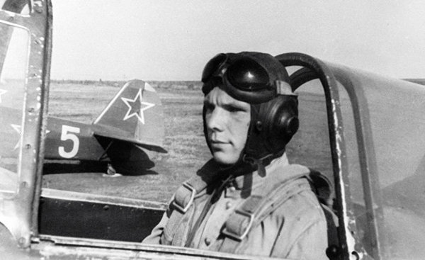 Небо не прощает ошибок. История жизни Юрия Алексеевича Гагарина