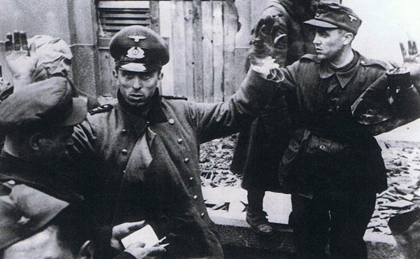 Небо не прощает ошибок. История жизни Юрия Алексеевича Гагарина