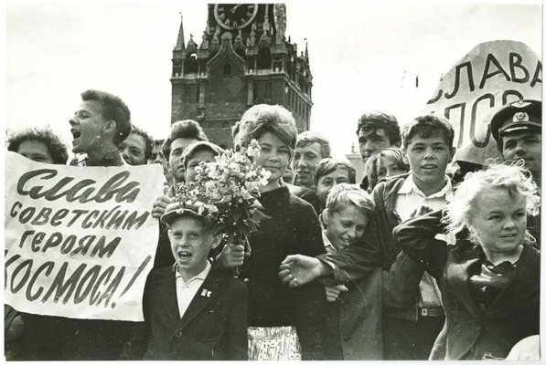 Небо не прощает ошибок. История жизни Юрия Алексеевича Гагарина