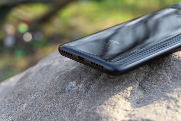Обзор Redmi 7: ломая традиции