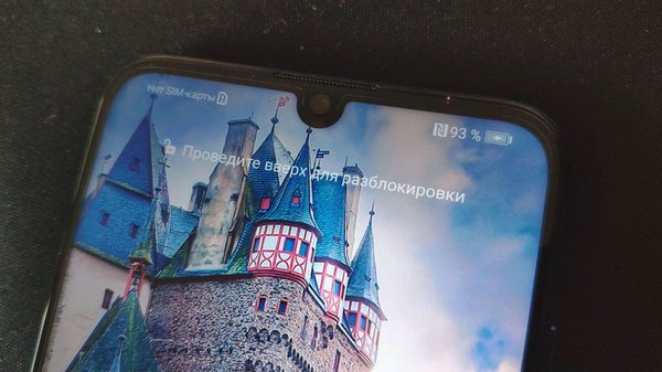 Обзор смартфона Honor 10 Lite: бюджетник, у которого есть все