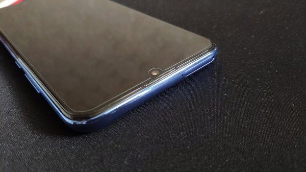 Обзор смартфона Honor 10 Lite: бюджетник, у которого есть все