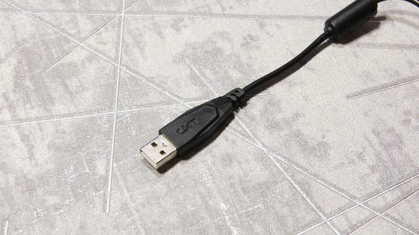 Обзор игровой мышки Trust LABAN GXT 188 RGB — Внешний вид и эргономика. 12