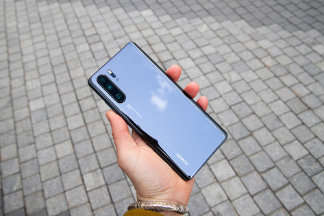 Черная кошка в черной комнате. Обзор Huawei P30 Pro — Стоит ли покупать Huawei P30 Pro?. 2