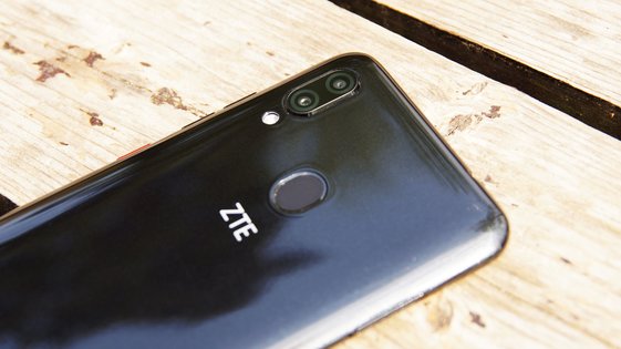 Обзор смартфона ZTE Blade V10 Vita: привлекательность в мелочах — Большой дисплей “с изюминкой”. 8