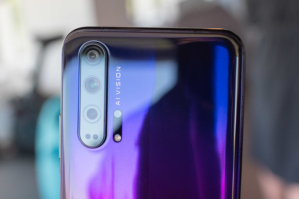 Раздвоение: первый взгляд на Honor 20 и Honor 20 Pro