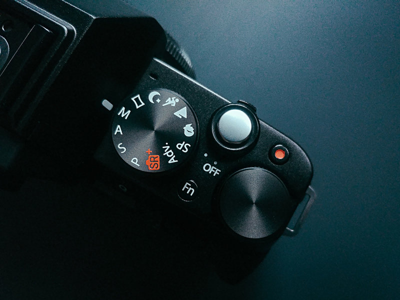 Лёгкий и фотографии отличные. Тест Fujifilm X-T100