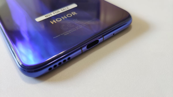 Тест смартфона Honor 20: красавчик с мощной начинкой и необычной камерой