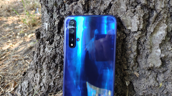 Тест смартфона Honor 20: красавчик с мощной начинкой и необычной камерой