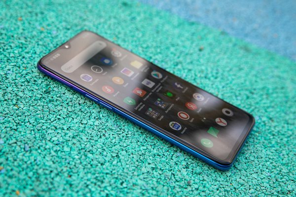 Носорог без рога: знакомимся с OPPO Reno Z — Комплектация и внешний вид. 3