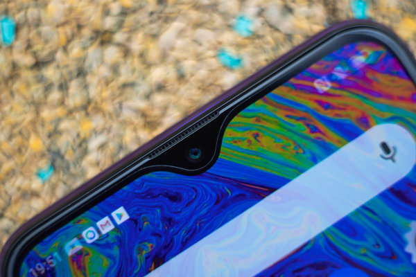 Носорог без рога: знакомимся с OPPO Reno Z — Дисплей и звук. 1