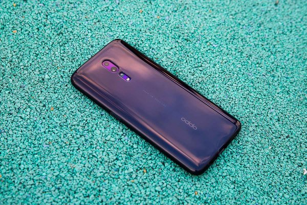 Носорог без рога: знакомимся с OPPO Reno Z — Комплектация и внешний вид. 7