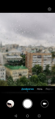 Обзор HONOR 20 Pro: 5 камер и завораживающий блеск