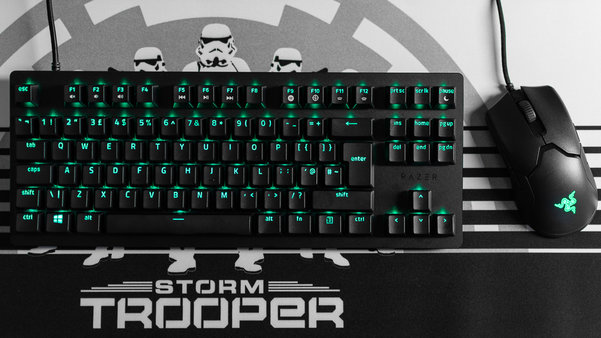 Оптико-механический компакт: обзор Razer Huntsman TE