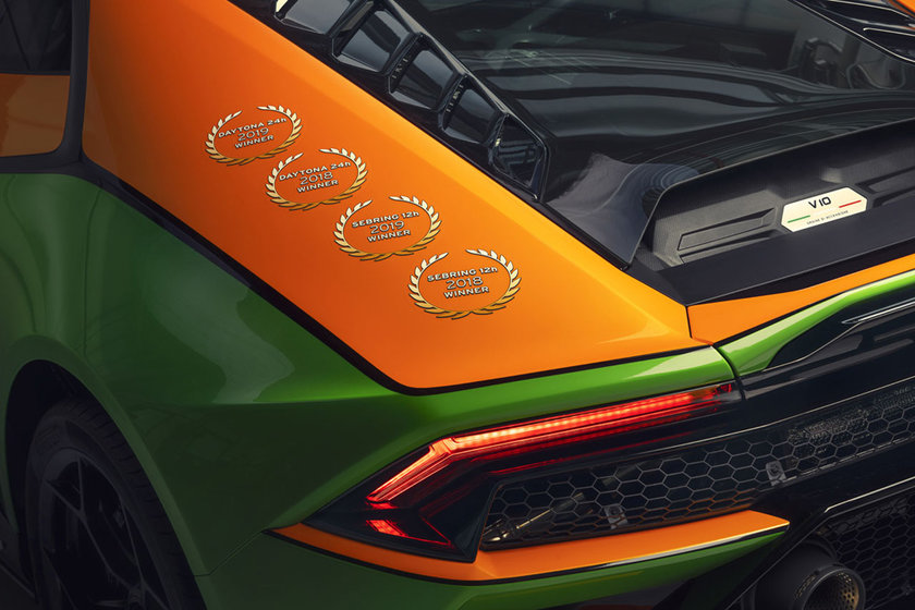 Lamborghini показала пару новых резвых суперкаров
