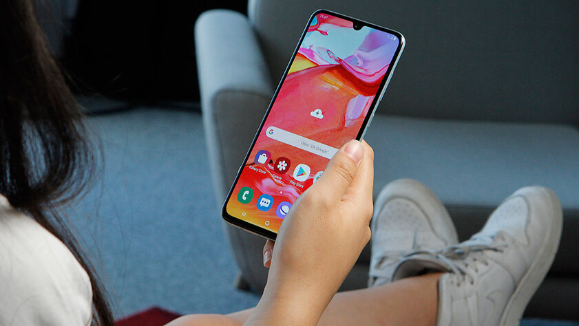 Появились официальные изображения и характеристики Galaxy A90 5G