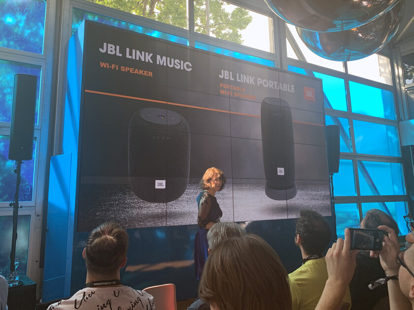 JBL на IFA 2019: Pulse 4 и другие разноцветные новинки компании