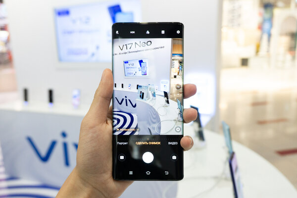 В России представлен Vivo NEX 3 — смартфон без кнопок с камерой на 64 Мп