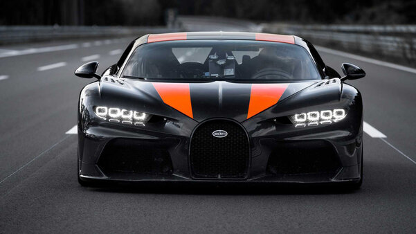 Как Bugatti Chiron удалось разогнать почти до 500 километров в час