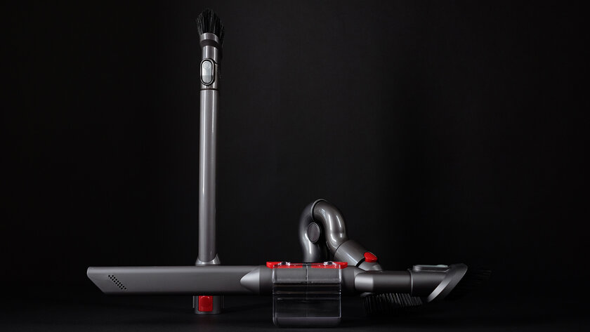 Большая мощность, дисплей и новая насадка: Обзор Dyson V11 Absolute Pro