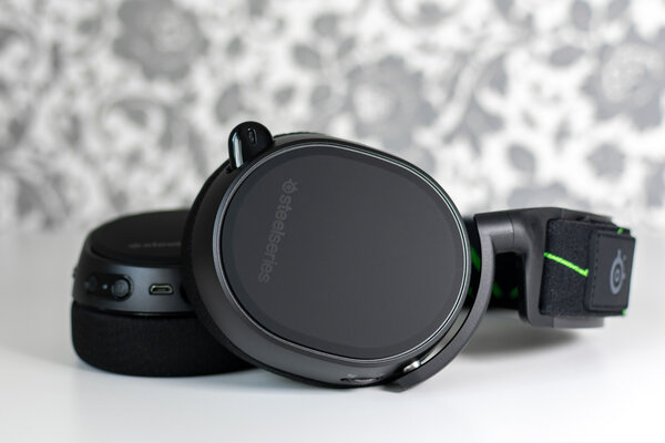 Беспровод не к лицу: обзор SteelSeries Arctis 9X