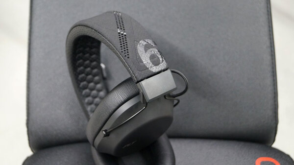 Тест беспроводной гарнитуры Plantronics BackBeat FIT 6100: для спорта и не только