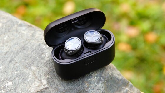 Когда провода излишни: обзор наушников Plantronics BackBeat FIT 3200 и PRO 5100